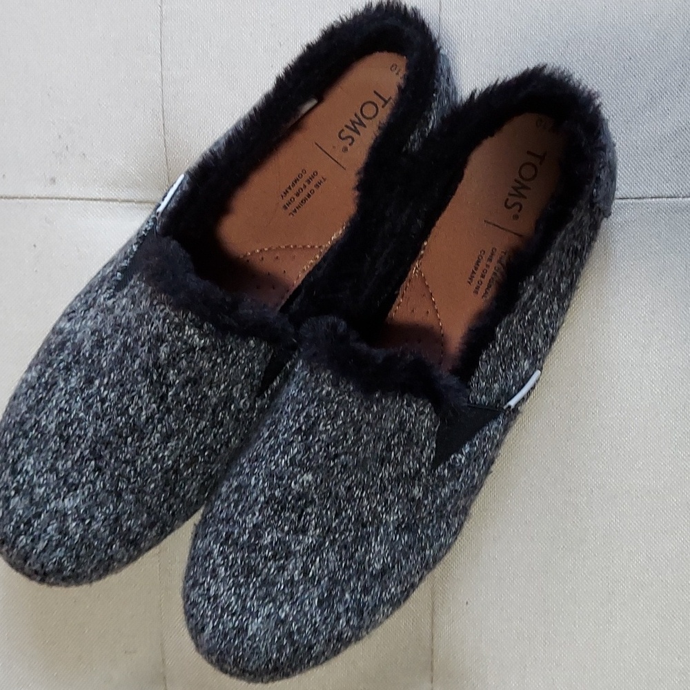 TOMS Slip On Redondo Shoes